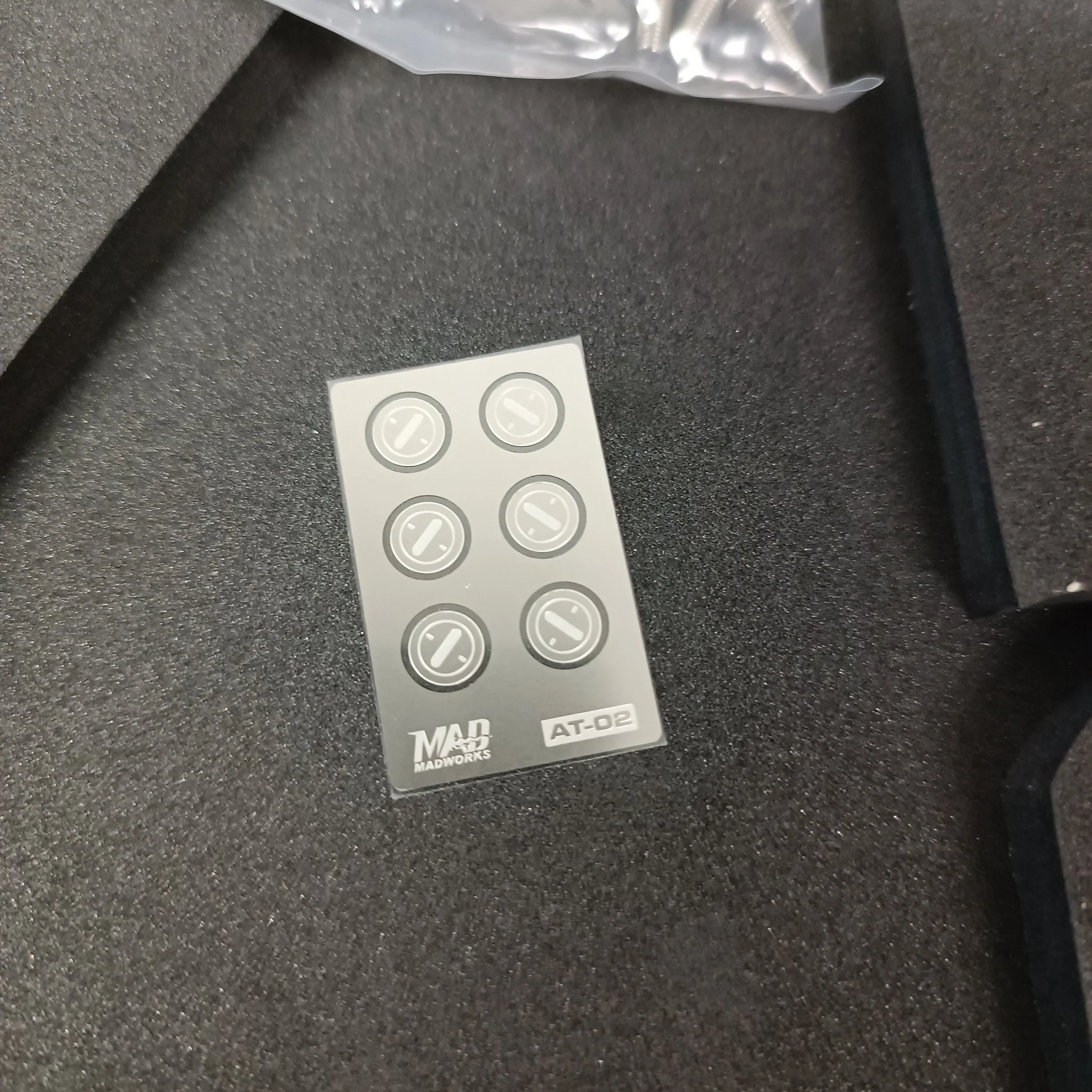 Madworks Mad Nippers Stand - Image 15