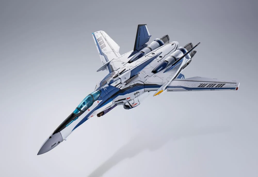 VF-25 Messiah Valkyrie Worldwide Anniversary Ver. Chogokin - Image 14